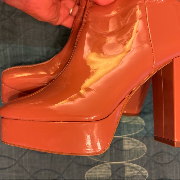Madden girl salmon platform booties! - Picture 4 of 6